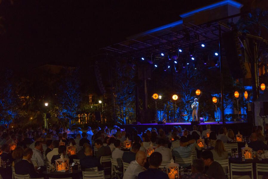 Private Event feat. Ray LaMontagne Producer: i4D Event Services